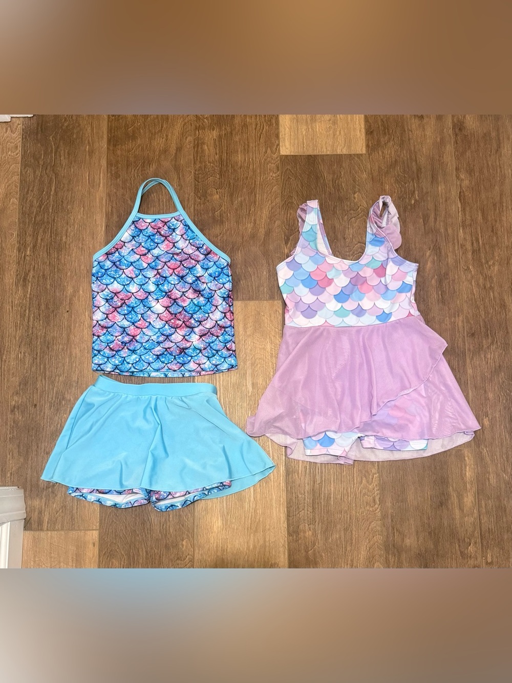 Girls swimsuits